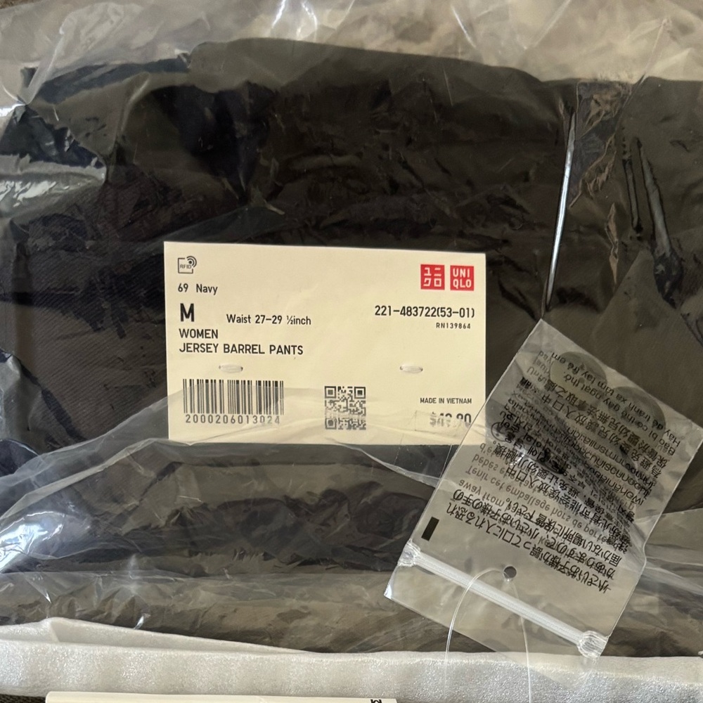 Uniqlo Women's Navy Jersey Barrel Pants